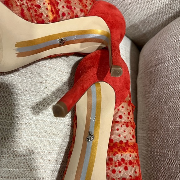 Sam Edelman Red Heels - Picture 4 of 5